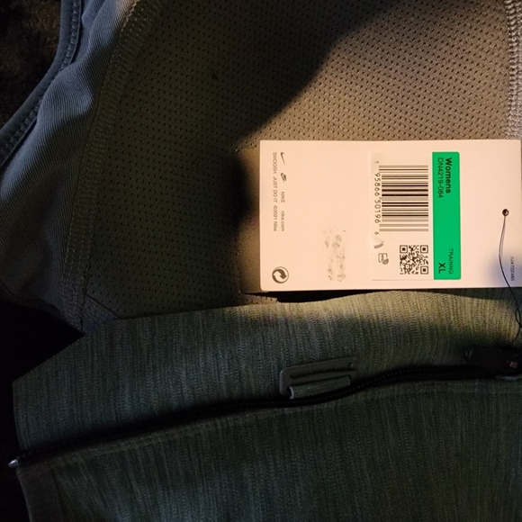 Nike Sportsbra - Picture 5 of 8